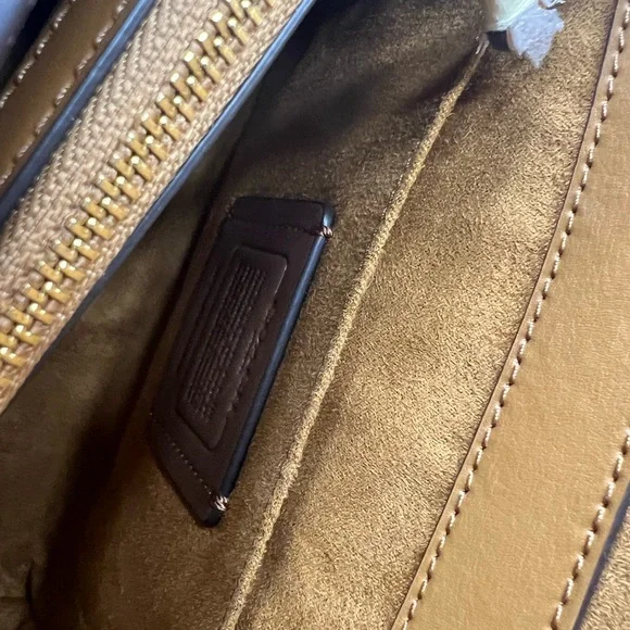 Coach White Leather Shoulder Bag